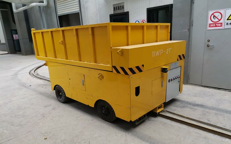 導軌運輸車廣泛應(yīng)用于工業(yè)和物流領(lǐng)域